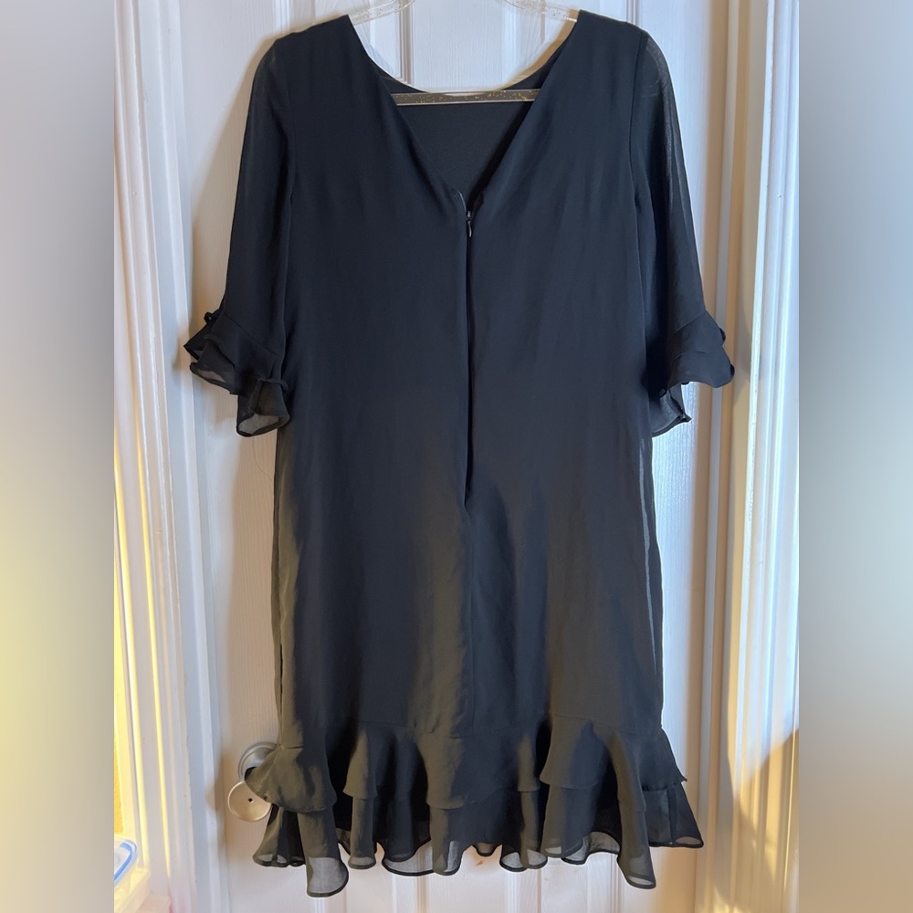 Chic Black Backless Dress with Ruffle Sleeves - Picture 9 of 10